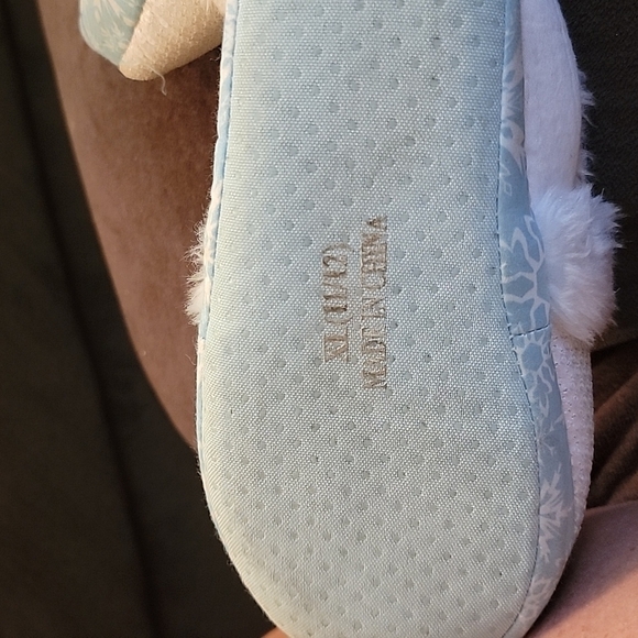 Disney's Frozen Girls Slippers - Picture 7 of 8